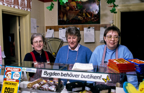 Eivor Blomgren / Kersti Olingsberg (Heperes Kersti) / Gun-Britt Sjöberg. Heds affär (Heperes). December 1986